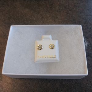 14 karat real gold ear stud